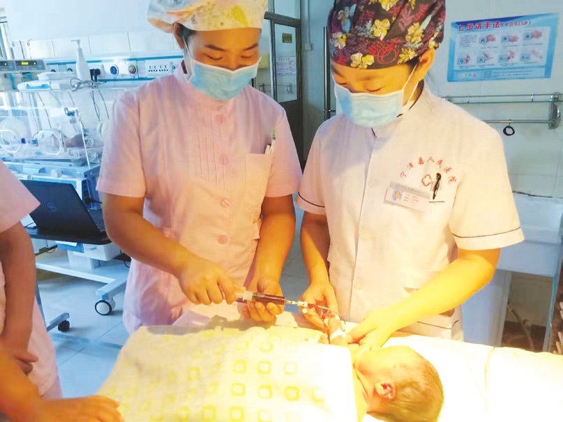 定南县妇婴监护型护送
